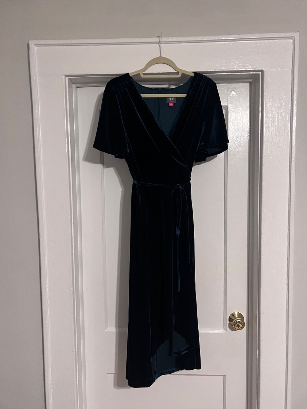 Vince Camuto Green Emerald Velvet Wrap Midi Dress